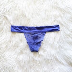 NWT Victoria's Secret Blue Floral Lace Thong size M